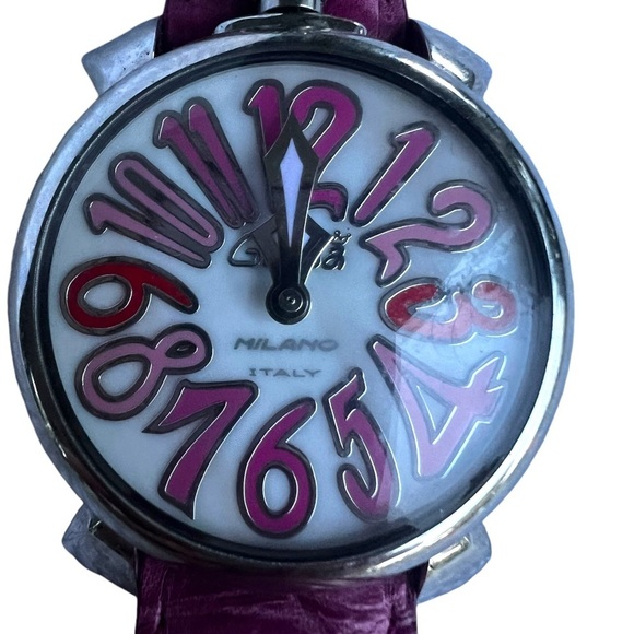 gorgeous Pink GaGa watch - Picture 3 of 13